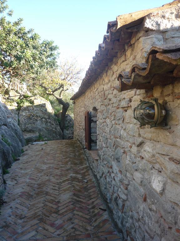 Bed and Breakfast Rocca Del Vento San Pantaleone Екстер'єр фото