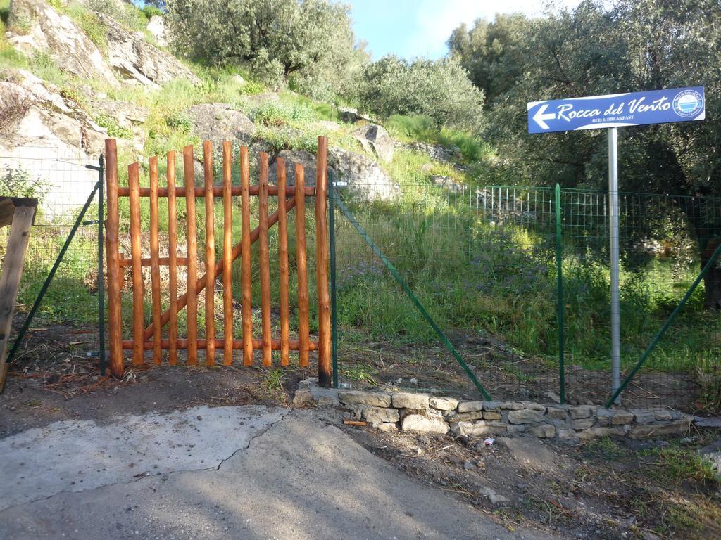 Bed and Breakfast Rocca Del Vento San Pantaleone Екстер'єр фото