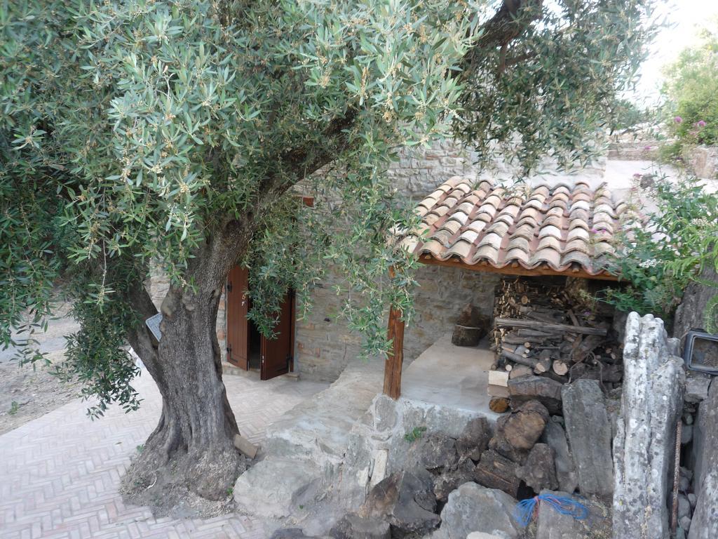 Bed and Breakfast Rocca Del Vento San Pantaleone Екстер'єр фото