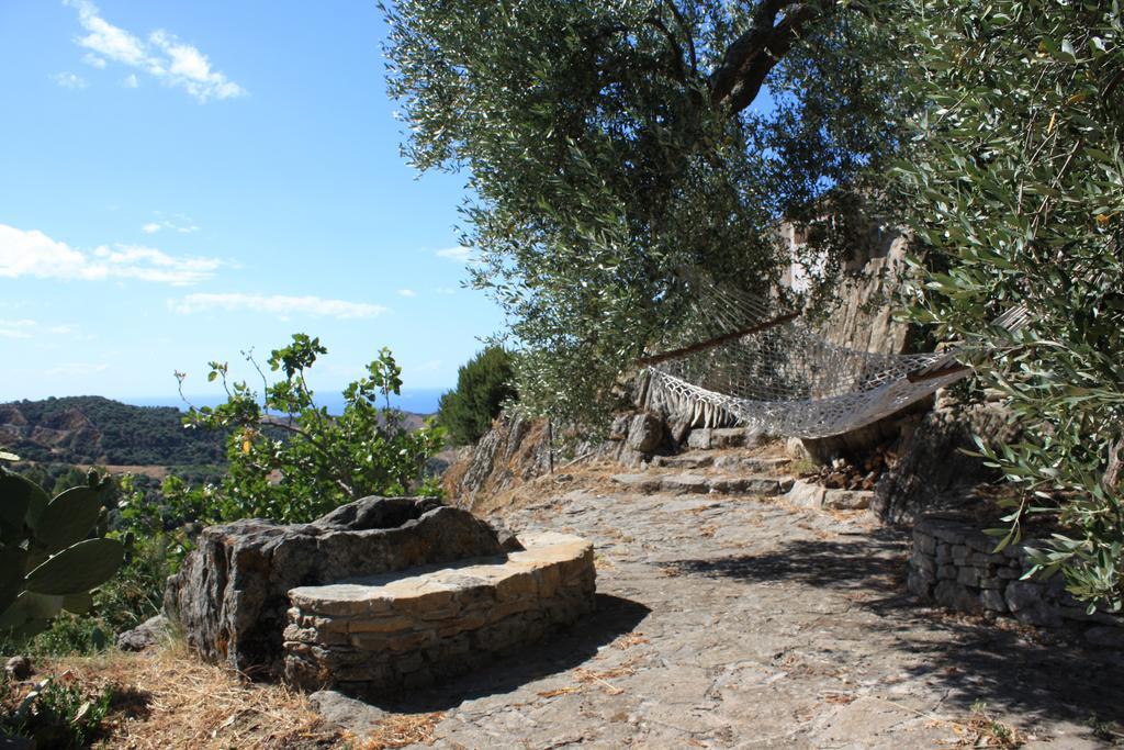 Bed and Breakfast Rocca Del Vento San Pantaleone Екстер'єр фото