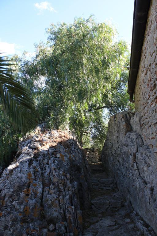 Bed and Breakfast Rocca Del Vento San Pantaleone Екстер'єр фото